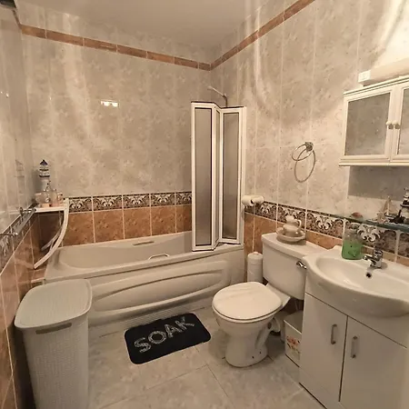 B&B Homefromhome 로슬레어