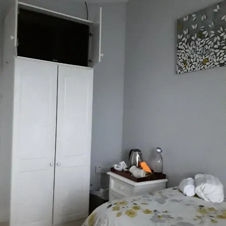 Homefromhome Рослэр